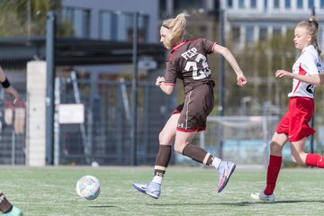 Bild 41 - wBJ St. Pauli - Walddoerfer : Ergebnis: 1:11